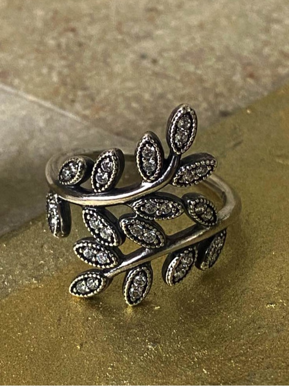 Pandora Sparkling Leaves Sterling silver 925 ALE  ring